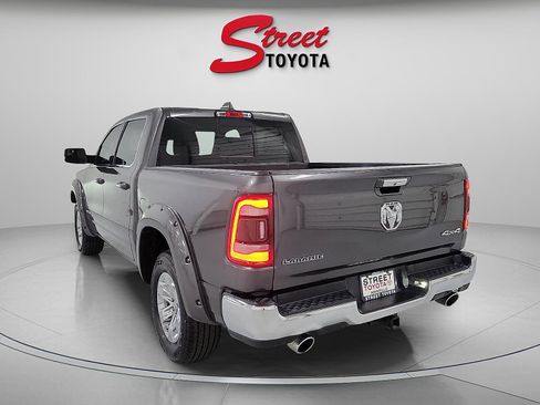 Used 2021 RAM 1500 Laramie AWD/4WD image 2