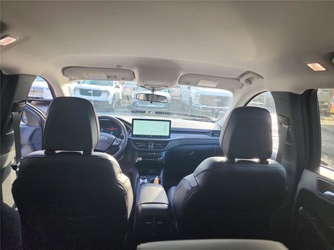 New 2026 Ford Escape SE image 19