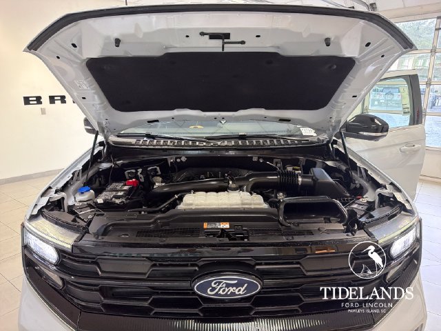 Used 2025 Ford Expedition Active RWD image 28