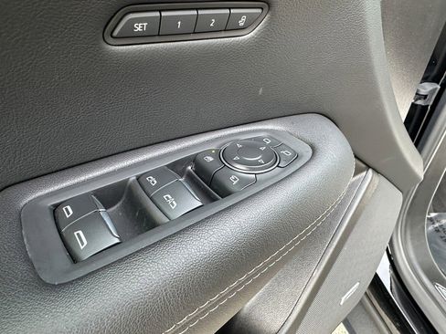 Certified 2025 Cadillac XT5 Premium Luxury image 22