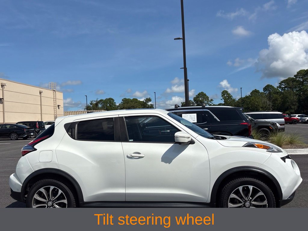 Used 2017 Nissan Juke SV w/ Technology Package AWD/4WD image 6