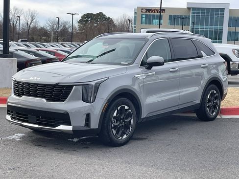 New 2025 Kia Sorento S w/ Panoramic Sunroof Package image 2