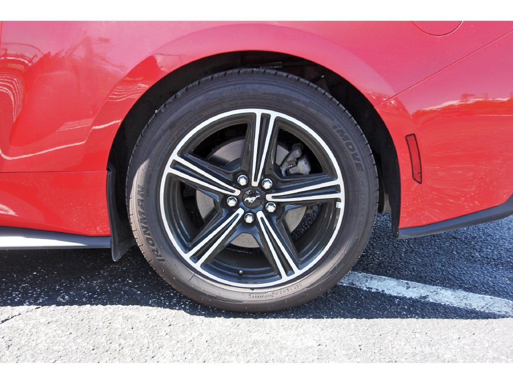 Used 2025 Ford Mustang Convertible RWD image 32