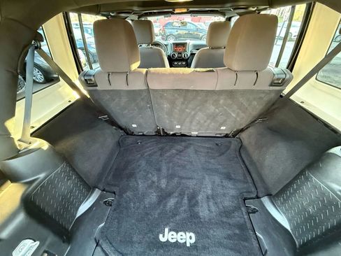 Used 2013 Jeep Wrangler Unlimited Sport AWD/4WD image 8
