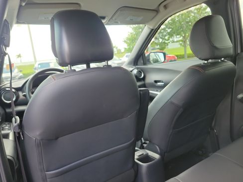 Used 2019 Nissan Kicks SR w/ SR Premium Package FWD image 19