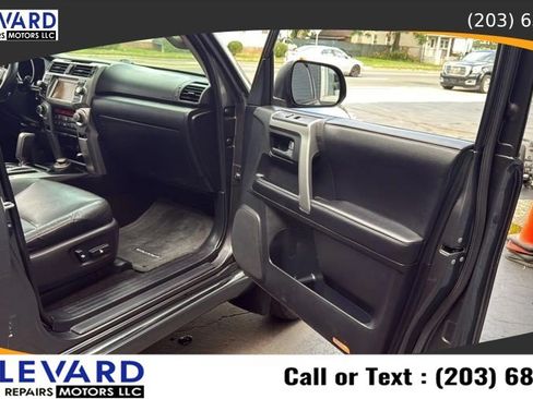Used 2012 Toyota 4Runner Limited AWD/4WD image 38