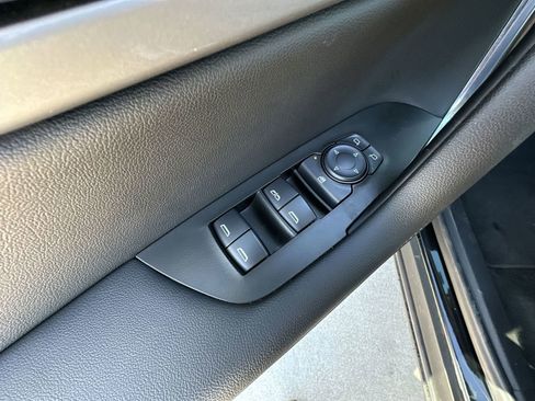 Used 2025 Chevrolet Blazer LT image 23