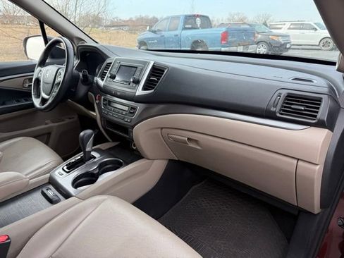 Used 2019 Honda Ridgeline RTL image 13