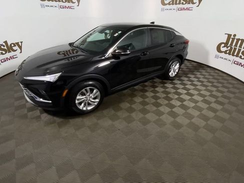 Used 2024 Buick Envista Preferred w/ Convenience I Package image 4