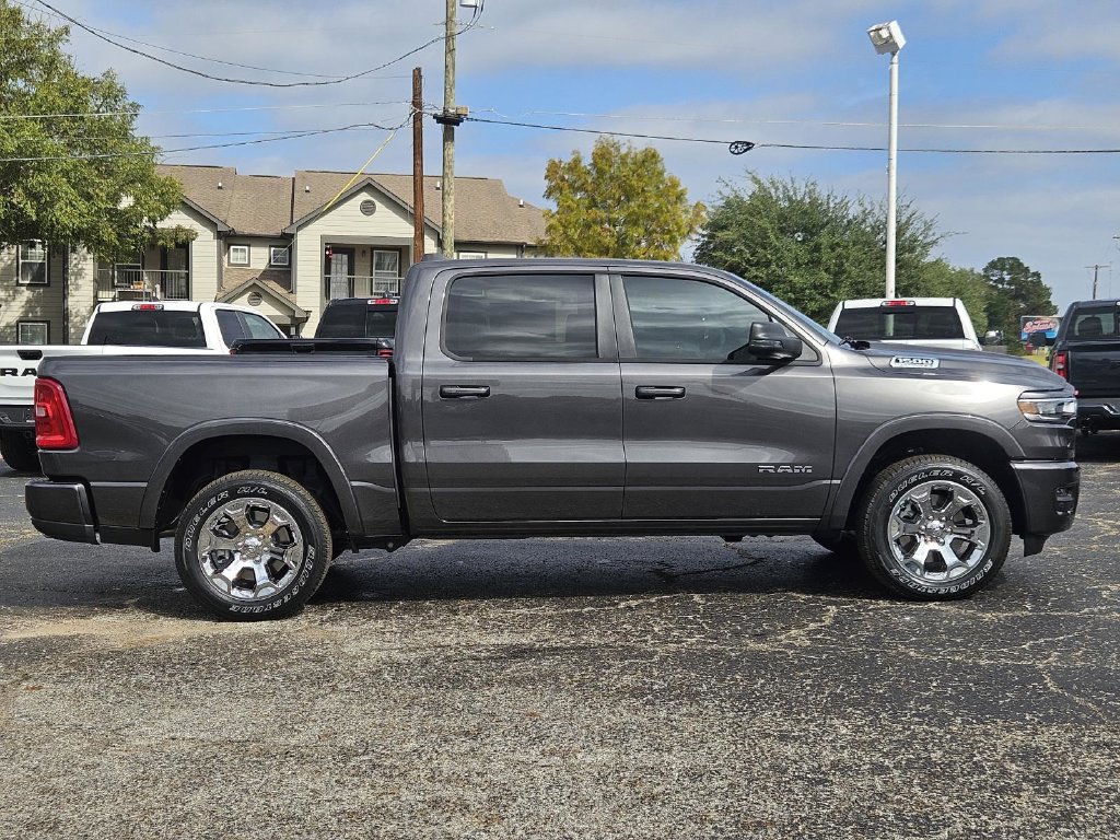 Used 2026 RAM 1500 4x4 Crew Cab image 9