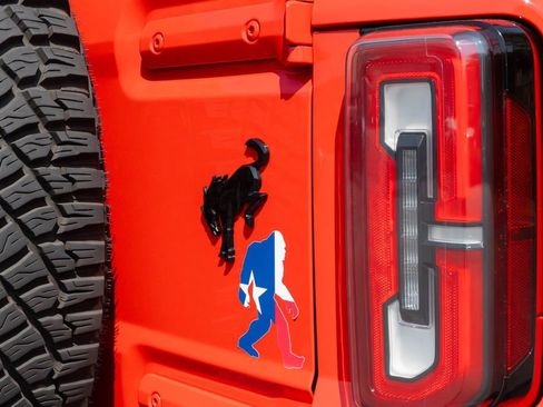 Used 2023 Ford Bronco Wildtrak AWD/4WD image 14