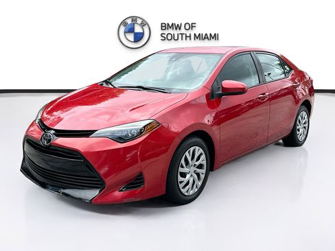 Used 2017 Toyota Corolla LE image 3