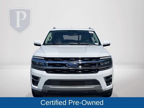 Used 2024 Ford Expedition Max Limited AWD/4WD image 3