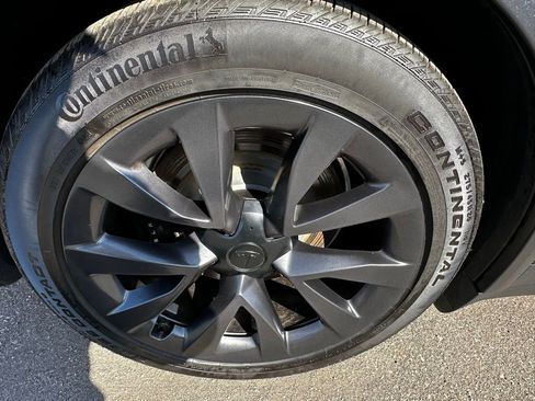 Used 2024 Tesla Model X AWD/4WD image 11