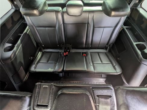 Used 2018 Ford Expedition XLT w/ Equipment Group 202A image 27