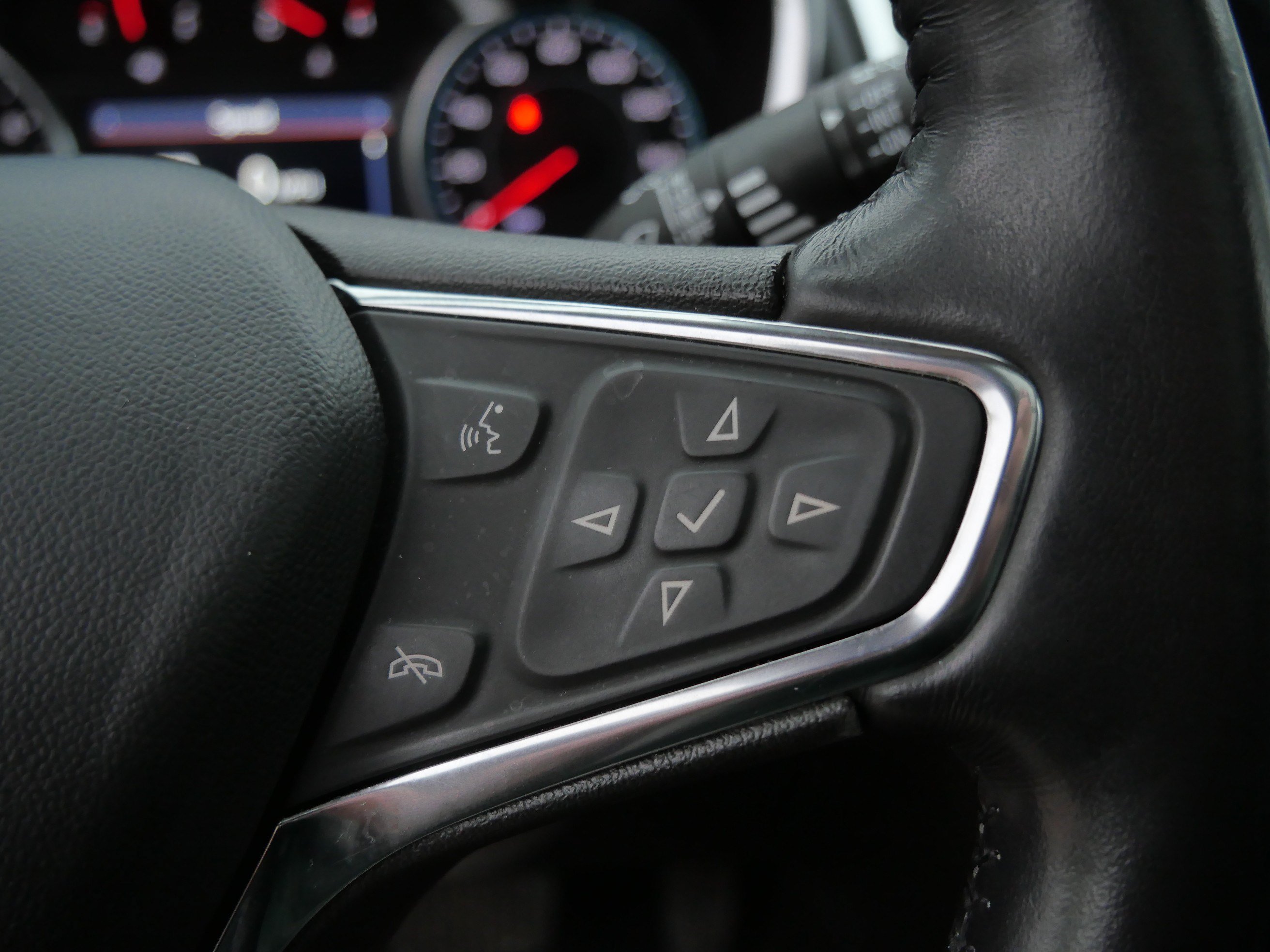 Used 2021 Chevrolet Equinox Premier AWD/4WD image 28
