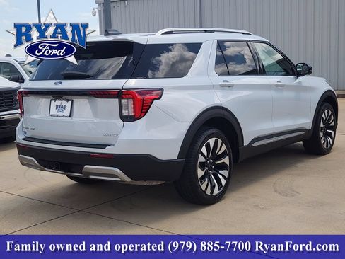 Used 2025 Ford Explorer Platinum w/ LUX Leather Package AWD/4WD image 3