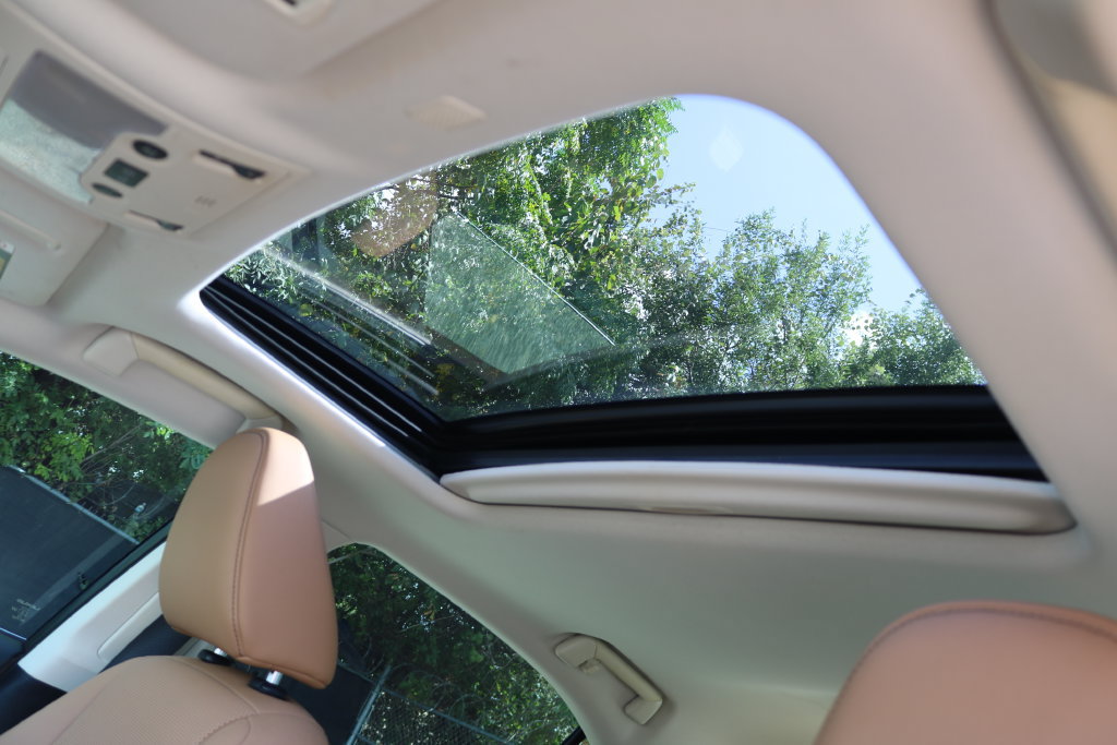 Used 2019 Lexus IS 300 w/ Premium Package RWD image 12