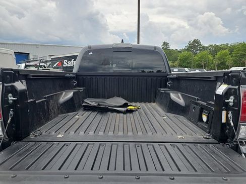 Used 2023 Toyota Tacoma TRD Sport w/ TRD Premium Sport Package AWD/4WD image 12