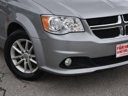 Used 2019 Dodge Grand Caravan SXT image 37