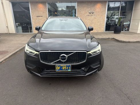 Used 2020 Volvo XC60 T6 Momentum w/ Protection Package AWD/4WD image 2
