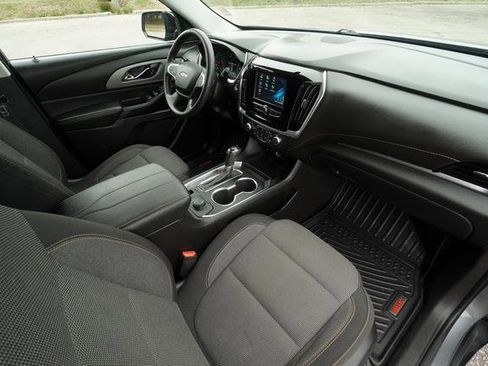 Used 2019 Chevrolet Traverse LS image 23