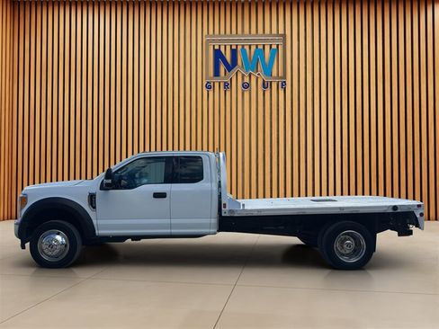 Used 2017 Ford F550 4x4 SuperCab Super Duty w/ XLT Value Package image 20