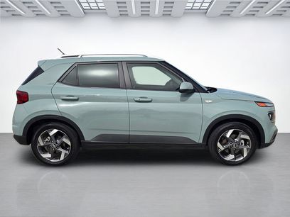 Used 2025 Hyundai Venue SEL