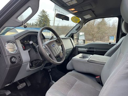 Used 2015 Ford F250 XLT w/ Snow Plow Prep Package image 14