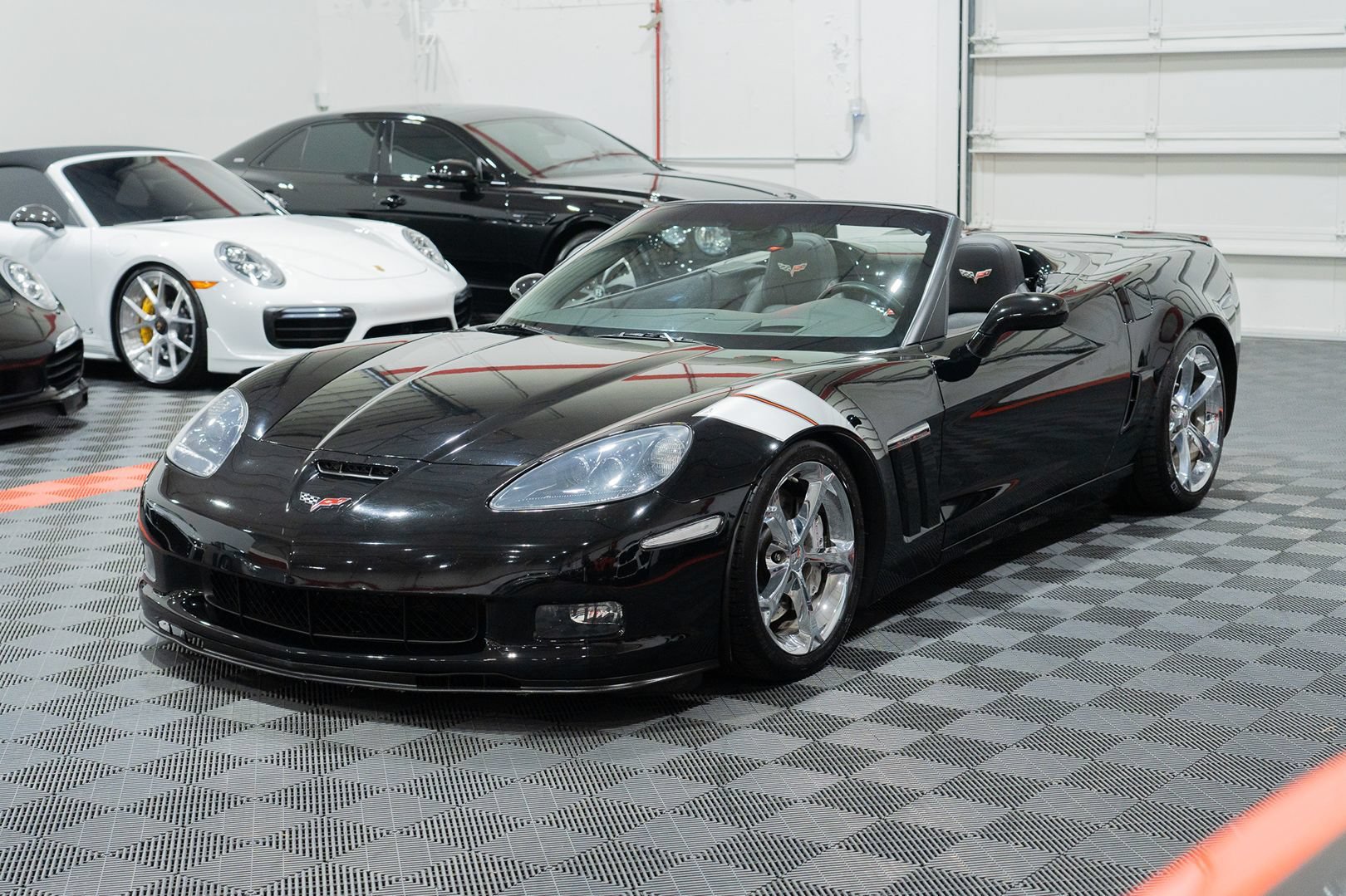 Used 2011 Chevrolet Corvette Grand Sport w/ Preferred Equipment Group RWD image 3