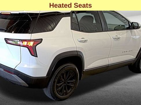 Used 2025 Chevrolet Equinox LT AWD/4WD image 13