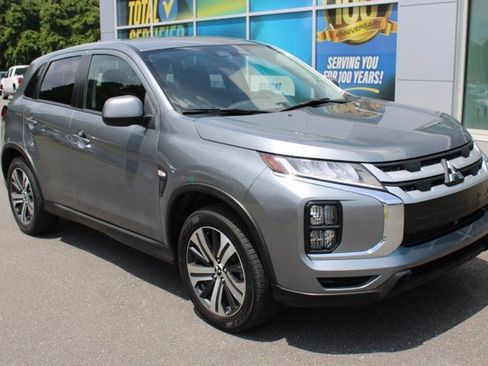 Used 2023 Mitsubishi Outlander Sport 2.0 SE 4D Sport Utility image 1