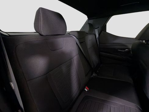Used 2025 Hyundai Santa Cruz SE FWD image 26