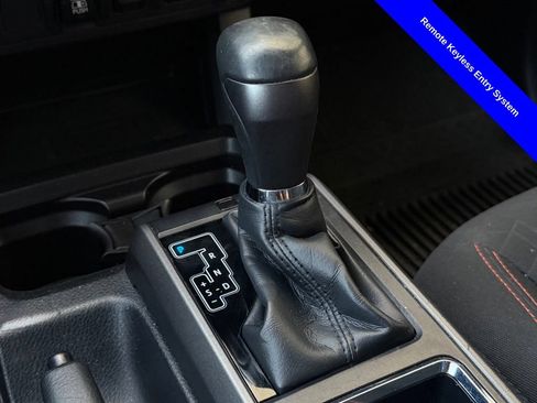 Used 2019 Toyota Tacoma TRD Sport AWD/4WD image 18