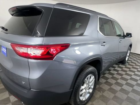 Certified 2020 Chevrolet Traverse LT FWD image 11