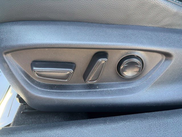 Used 2025 Toyota Camry SE FWD image 17
