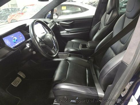 Used 2018 Tesla Model X P100D image 2
