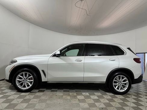 Used 2023 BMW X5 xDrive40i w/ Parking Assistance Package AWD/4WD image 4