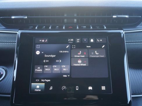 Used 2024 Jeep Grand Cherokee Altitude image 14