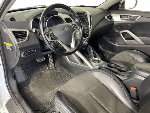 Used 2014 Hyundai Veloster w/ Technology Package 03 FWD image 3