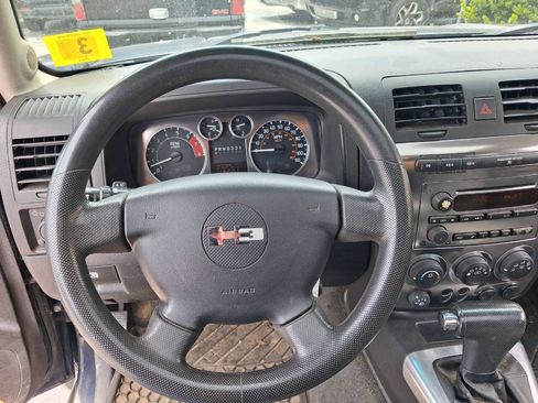 Used 2007 HUMMER H3 AWD/4WD image 12