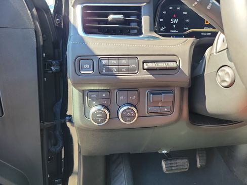 Used 2024 GMC Yukon Denali Ultimate image 28