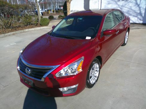 Used 2013 Nissan Altima 2.5 S image 6