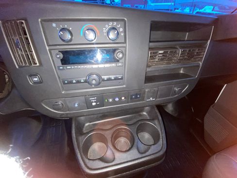 Used 2021 Chevrolet Express 3500 w/ Power Convenience Package image 26