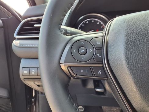 Certified 2022 Toyota Camry SE image 19