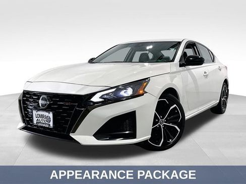 Used 2023 Nissan Altima 2.5 SR AWD/4WD image 4