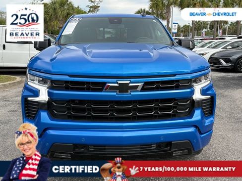 Used 2025 Chevrolet Silverado 1500 RST AWD/4WD image 3