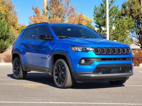 New 2026 Jeep Compass Latitude image 2