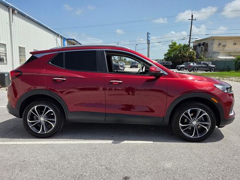 Used 2023 Buick Encore GX Select AWD/4WD image 6