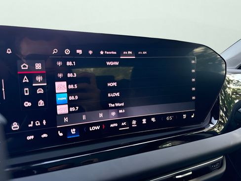 Certified 2025 Audi A5 2.0T Premium Plus w/ Premium Plus AWD/4WD image 25